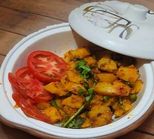 Aaloo pyaz ki sookhi sabzi