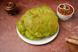 Palak Poori(2pcs)