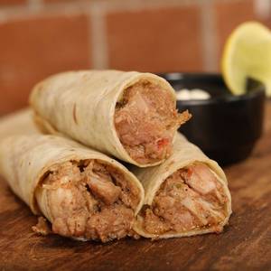 Chicken Taka Tak Shawarma Roll