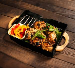 Murgh Kali Mirch Tikka (300Gm)