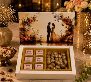Couple Chocolate Box [6 Chocolates And 120 Gm Coated Almonds]