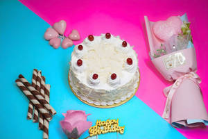 White Forest Dream Cake [premium]