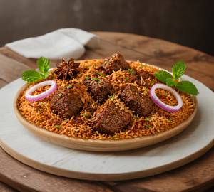 1/2kg Beef Bucket Biryani [serves 3-4] With 125 Grams Beef Chilli