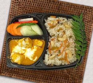 Veg Fried Rice With Paneer Masala 4 Pcs Thali