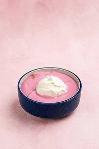 Bun In Rose Milk