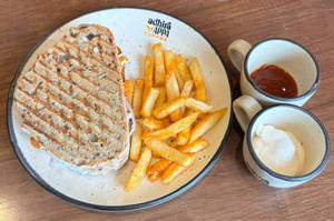 Tandoori Paneer Sando