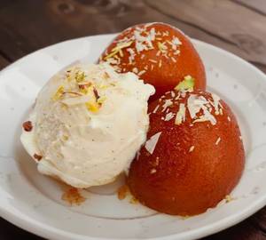 Jamun With Ice Cream