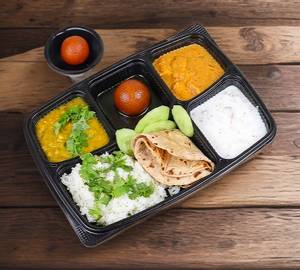 Super Deluxe Thali With Gulab Jamun