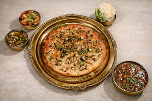 Aloo Ghobi Kulcha