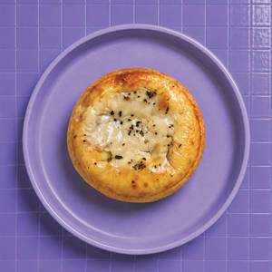 Peri Peri Mushroom Corn & Cheese Bun
