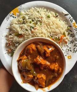 Veg Fried Rice with Paneer Chilli Combo [Serves 1]