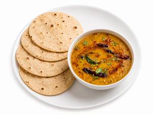 Daal + 4 Tawaroti