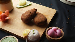Paneer Corn And Cheese Cutlet [3 Pieces]
