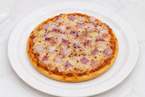 Deluxe Onion Pizza