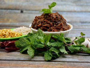 Pudina Thokku / Mint Leaves Thokku (300 Gms)