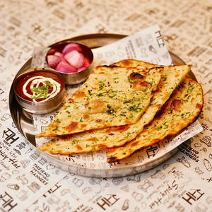 Mini Meal 1(dal Makhani + Butter Naan)