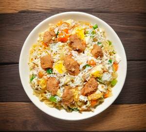 Chicken egg cheese maggi with veggies