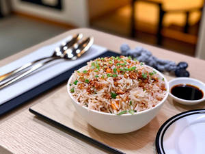 Veg Burnt Garlic Fried Rice