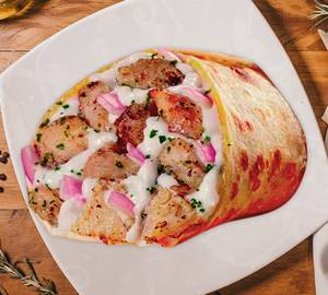 Makhmail malai chicken wrap
