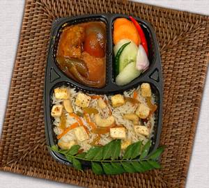 Chicken Fried Rice With Chili Chicken 2 Pcs Thali