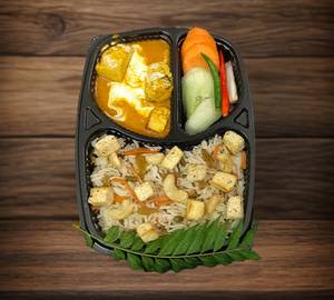 Paneer Fried Rice With Paneer Masala 4 Pcs Thali