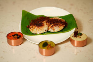 Ghee Kaaram Idly(2pcs)