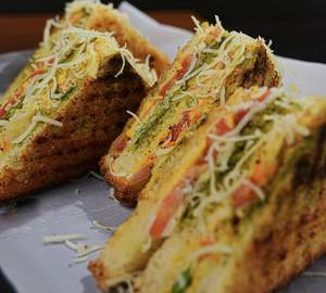 Veg Club Grilled Sandwich [3 layer]