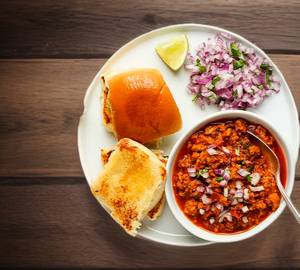 Chicken Keema Pav