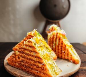 Corn, Cheese and Chutney Sandwich
