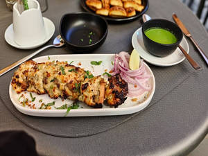 Chicken Lasooni Tikka (6 Pcs)