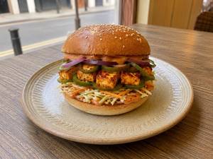 Pepper Paneer Burger