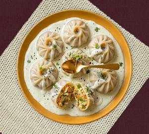 Veg Creamy Makhani Momos 8 Pieces