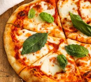 Cheese Margherita Pizza