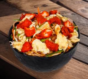 Schezwan Egg With Chicken Noodles