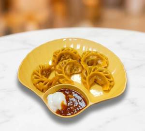 Corn Cheese Momo (6 Pieces)