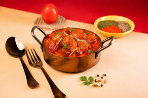Shaadi Lal Chicken