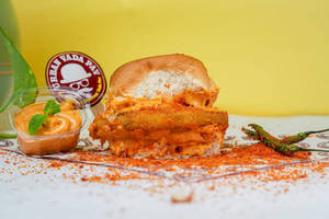 Makka Palak Vada Pav