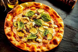 11" Estiva Pizza