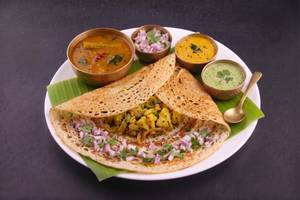 Onion Rawa Special Masala Dosa