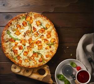 Paneer, Onion & Sweet Corn Pizza