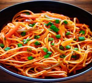 Schezwan vegetable noodles