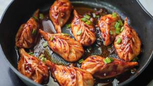 Chicken Schezwan Momos [5 Pcs ]