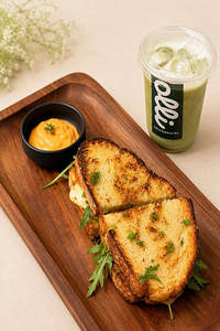 Aavocado Corn Crunch Sandwich