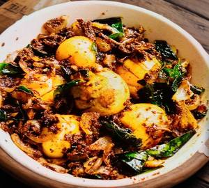 Egg pepper masala