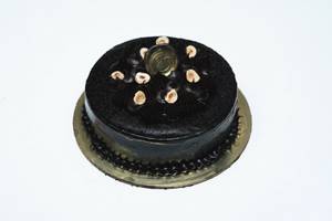 Hazlenut Crunch Cake