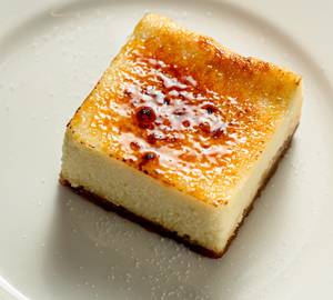 Brulee Cheese Cake Square