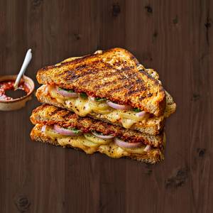Veg Cheese Grilled Sandwich [200 Gm]