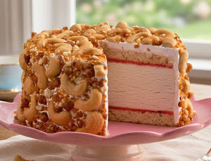 Golden Fantasy Ice Cream Cake - (500 Ml)