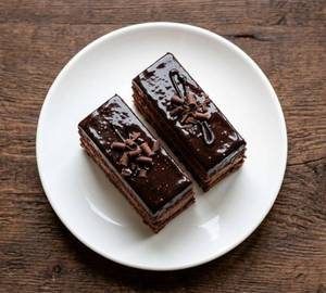 Chocolate Pastry [2 Pieces]