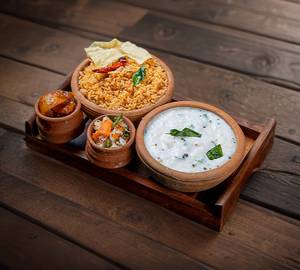 Vellulli Karam Podi Ghee Rice [500 Ml Box] And Curd Rice [250 Ml Box]